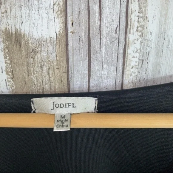 Jodifl Black Ikat Balloon Sleeve Blouse - Picture 5 of 6